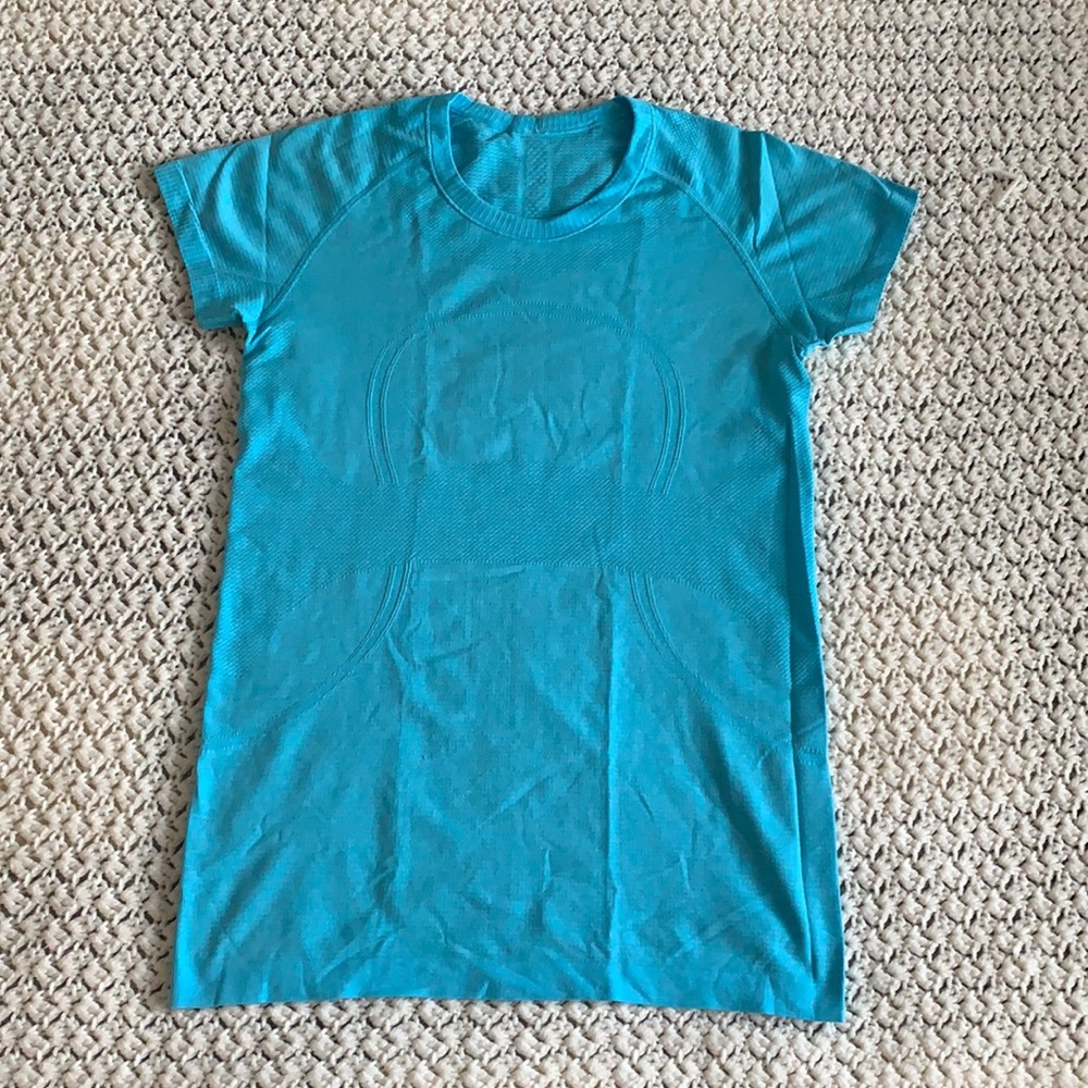 Lululemon Swiftly Tech Short Sleeve, blue, size 10